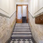 Apartment White Martelli