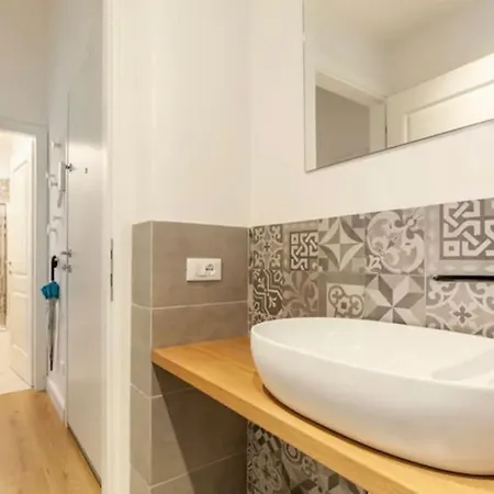 Apartment White Martelli
