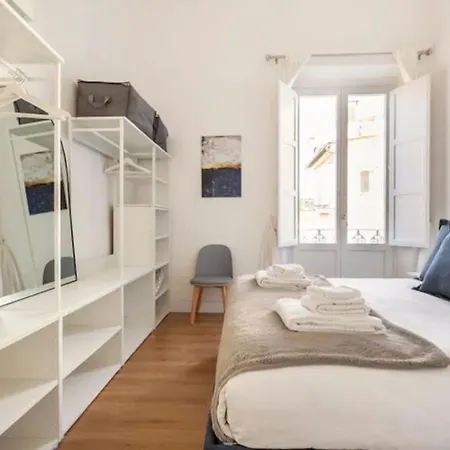 Apartment White Martelli Florence
